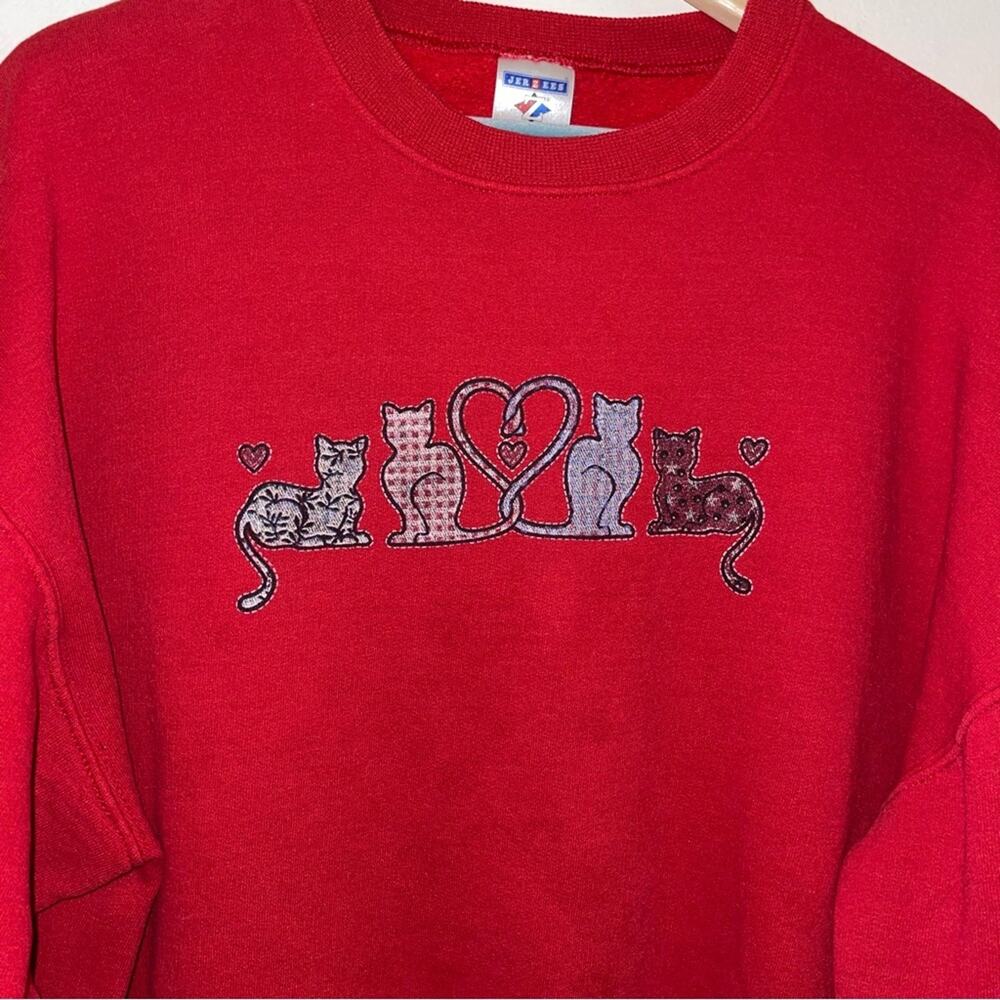 Vtg Cat Lover Graphic Red Sweatshirt - image 2